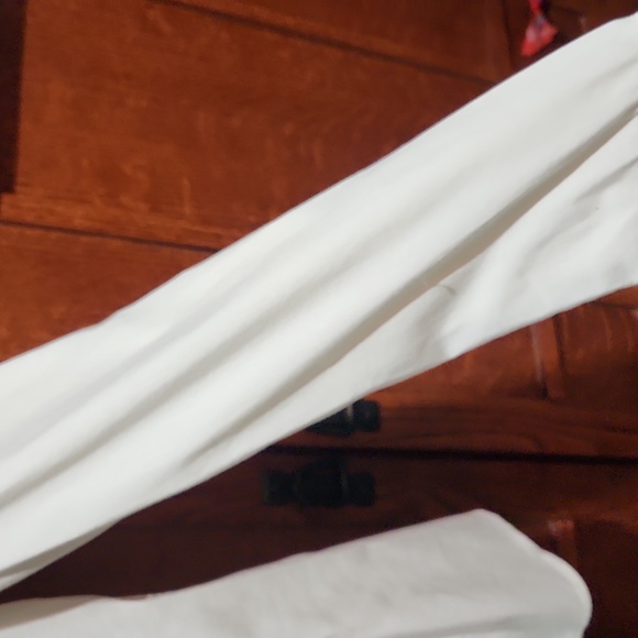 Size xsmall 2B Bebe Button-down Flowy Blouse - Picture 4 of 8